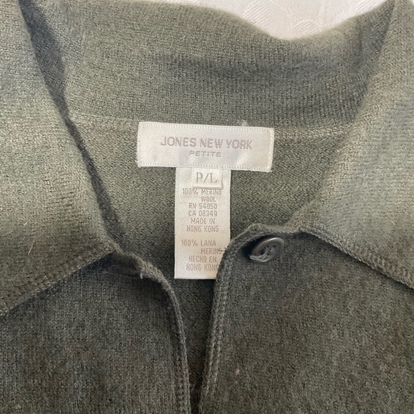 Vintage JONES NEW YORK Merino Wool Cardigan Sweater Size P/L Green Applique - Picture 7 of 11
